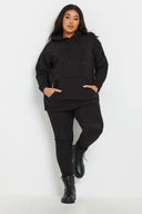 סווטשירט במידות גדולות עם כובע כיסים ופירוט רוכסן 303800