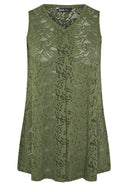 טישירט במידות גדולות עם צווארון V בלי שרוולים ללא בטנה מבד תחרה 304102