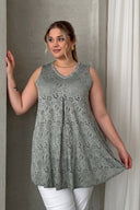 חולצה במידות גדולות צווארון V חולצה ללא שרוולים פרטי תחרה ללא בטנה 302964