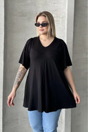 חולצה במידות גדולות, חבילת זוג, עם צווארון V, ללא דוגמה, חיתוך אסימטרי, עם אלסטן 320315x2