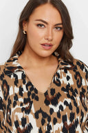 חולצה ארוכה במידות גדולות צווארון חולצה חצי שרוול חיתוך מכפלת אסימטרי 303633