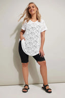 טישירט במידות גדולות צווארון V חולצה ללא שרוולים תחרה ללא בטנה 304100