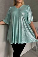 חולצה במידות גדולות צווארון V שרוול קצר מראה מבריק 303379