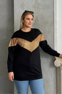 סווטשירט במידות גדולות צווארון עגול שרוול ארוך דוגמת גאומטרי 300334