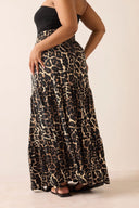 חצאית במידות גדולות דוגמת נמר גומי במותן דגם בשכבות 304237