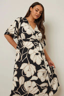 שמלה במידות גדולות צווארון V שרוול קצר קשירה בחזית מעטפת מידי 304069