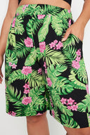 שורט רחב במידות גדולות גומי במותן עם הדפס עם לייקרה 145102