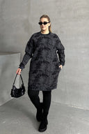 שמלה במידות גדולות שרוול ארוך צווארון עגול כיסים עם הדפס 106-75