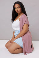 קרדיגן במידות גדולות שרוול קצר דק פתוח ללא סגירה שסעים בצדדים 322645