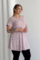 חולצה במידות גדולות עם צווארון עגול שרוולים קצרים מבד פסים במרקם 101-29