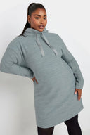 שמלה במידות גדולות שרוול ארוך קפוצ׳ון בד רך 303590