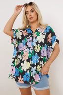 חולצה מכופתרת במידות גדולות עם כפתורים שרוול קצר דוגמת פרחים 303964