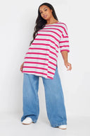 טישירט במידות גדולות צווארון עגול קצר דוגמת פסים שסעים בצדדים 303945