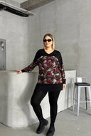 חולצה במידות גדולות לייקרה צווארון V שרוול ארוך עם הדפס 303363