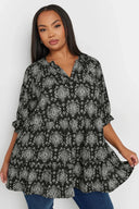 חולצה במידות גדולות חצי שרוול צווארון חריץ ועם הדפס 321991