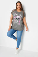 טישירט במידות גדולות צווארון עגול שרוול קצר פרטי שרוול וכתף עם הדפס 303138