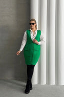 קרדיגן במידות גדולות ללא שרוולים עם כפתורים מראה כיסים 300860