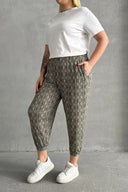 מכנסיים במידות גדולות גומי במותן גומי בשולי הקרסול עם הדפס עם כיסים 303301