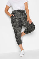 מכנס במידות גדולות מכפלת צרה מעל הקרסול גזרה קצרה עם הדפס עם כיסים 302446