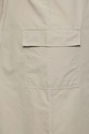 חצאית קארגו במידות גדולות מידי עם מותן מכוווצת וחריץ מאחור 302038