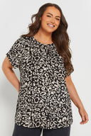 טישירט במידות גדולות צווארון עגול שרוול קצר פרטי לולאות דוגמת נמר 303865