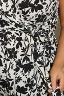 חולצה במידות גדולות צווארון V חולצה ללא שרוולים קשירה קדמית עם הדפס 322682