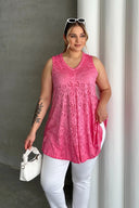 חולצה במידות גדולות צווארון V חולצה ללא שרוולים תחרה ללא בטנה 302967