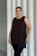 חולצה במידות גדולות דוגמת נקודות ללא שרוולים 302253חולצה במידות גדולות דוגמת נקודות ללא שרוולים 302253