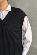 סוודר במידות גדולות צווארון V שרוול קצר טריקו 302134