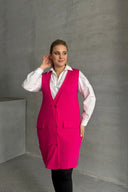 קרדיגן במידות גדולות ללא שרוולים עם כפתורים מראה כיס 300861