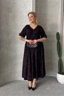 שמלה במידות גדולות שרוול קצר צווארון V עם כפתורים גומי במותן 303699