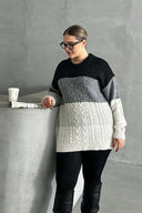 סוודר במידות גדולות שרוול ארוך צווארון עגול דוגמת מעבר אומברה DG-04