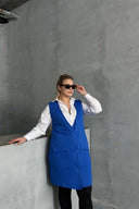 קרדיגן במידות גדולות ללא שרוולים עם כפתורים מראה כיס 300861