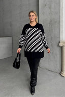 חולצה במידות גדולות צווארון V שרוול ארוך שסעים בצדדים עם הדפס פסים 303085