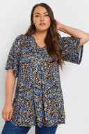 חולצה במידות גדולות צווארון V שרוול קצר גזרה מתרחבת 303622