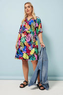 שמלה במידות גדולות צווארון V דוגמת פרחים מיני 304070