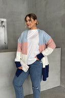 קרדיגן במידות גדולות שרוול ארוך ללא סגירה בחזית בלוקים צבעוניים 302147