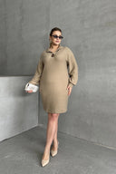 שמלה במידות גדולות שרוול ארוך במרקם רך צווארון עם רוכסן 106-37