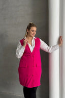 קרדיגן במידות גדולות ללא שרוולים עם כפתורים מראה כיס 300861