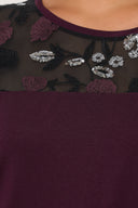 חולצה במידות גדולות עם צווארון עגול שרוולים קצרים ועיטורי פאייטים 322209