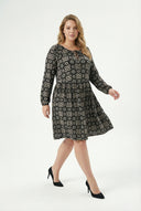 שמלה במידות גדולות שרוול ארוך קשירה בצווארון קפלים בחצאית 100-75