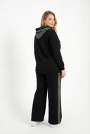 קפוצ׳ון במידות גדולות שרוול ארוך עם הדפס עם גומי במותן 106-73