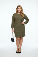 שמלה במידות גדולות שרוול ארוך צווארון עגול גזרה ישרה 106-97