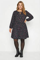 שמלה במידות גדולות קשירה בצוואר דוגמת פרחים מידי 137628