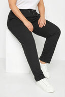 מכנסי טרנינג במידות גדולות גומי במותן עם שרוך עם כיסים גזרה ישרה 142694