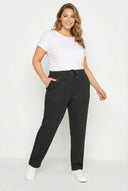 מכנסי טרנינג במידות גדולות גומי במותן עם שרוך עם כיסים גזרה ישרה 142694