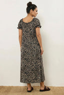 שמלה קצרה מקסי במידות גדולות צווארון מכווץ שרוול קצר דוגמת נמר 270296