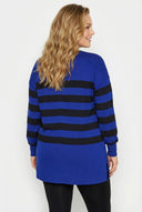 חולצה במידות גדולות צווארון V דוגמת פסים שסעים בצדדים שרוול ארוך 301567