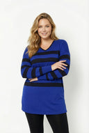 חולצה במידות גדולות צווארון V דוגמת פסים שסעים בצדדים שרוול ארוך 301567