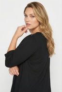 חולצה במידות גדולות צווארון V חזית מעוטרת שרוולים מכווצים חצי שרוול 302045